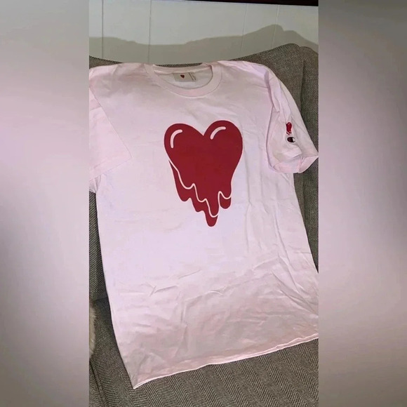 emotionally unavailable made to satisfy pink heart logo short sleeve tee shirt - Picture 3 of 9